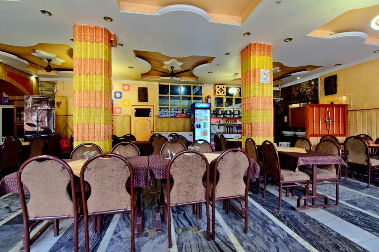 Oyo 26909 Hotel Paras Mandi Ngoại thất bức ảnh