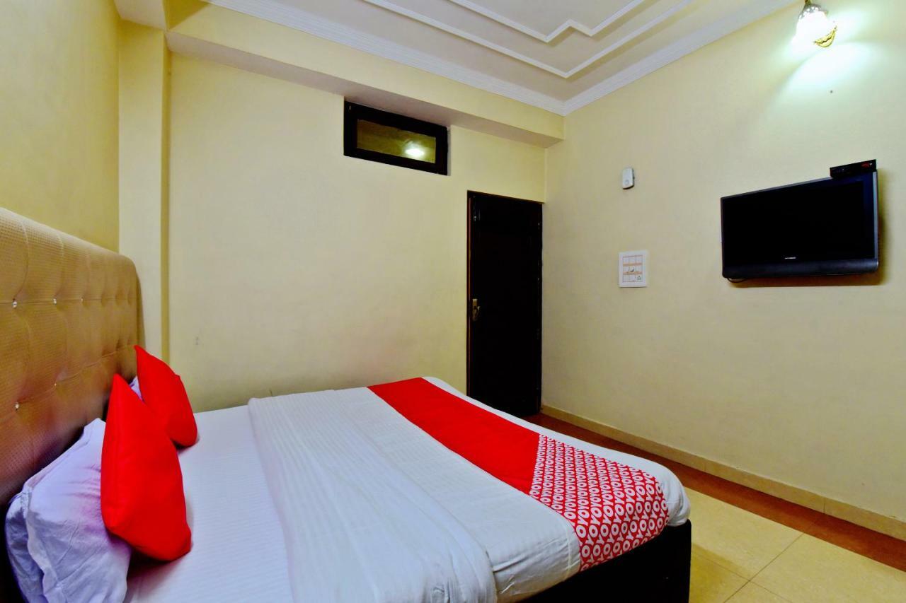 Oyo 26909 Hotel Paras Mandi Ngoại thất bức ảnh