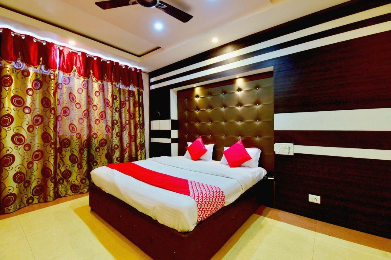 Oyo 26909 Hotel Paras Mandi Ngoại thất bức ảnh