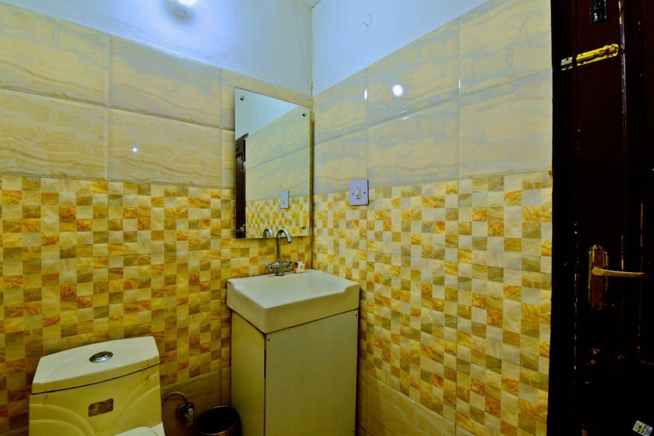 Oyo 26909 Hotel Paras Mandi Ngoại thất bức ảnh