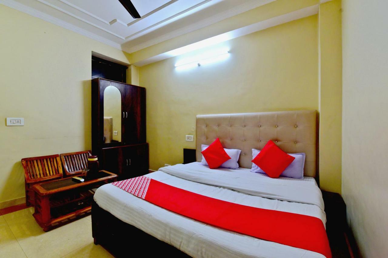 Oyo 26909 Hotel Paras Mandi Ngoại thất bức ảnh