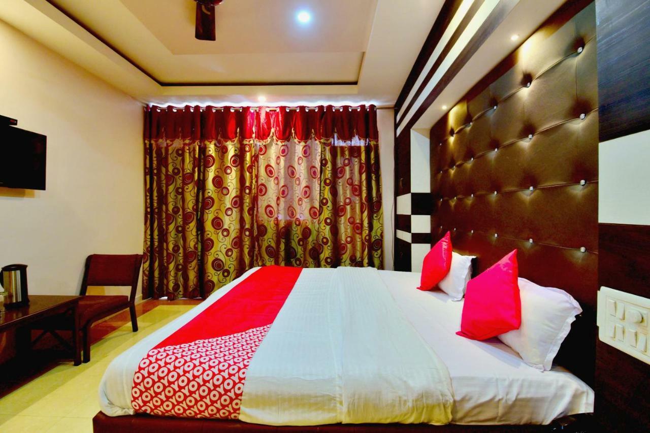 Oyo 26909 Hotel Paras Mandi Ngoại thất bức ảnh