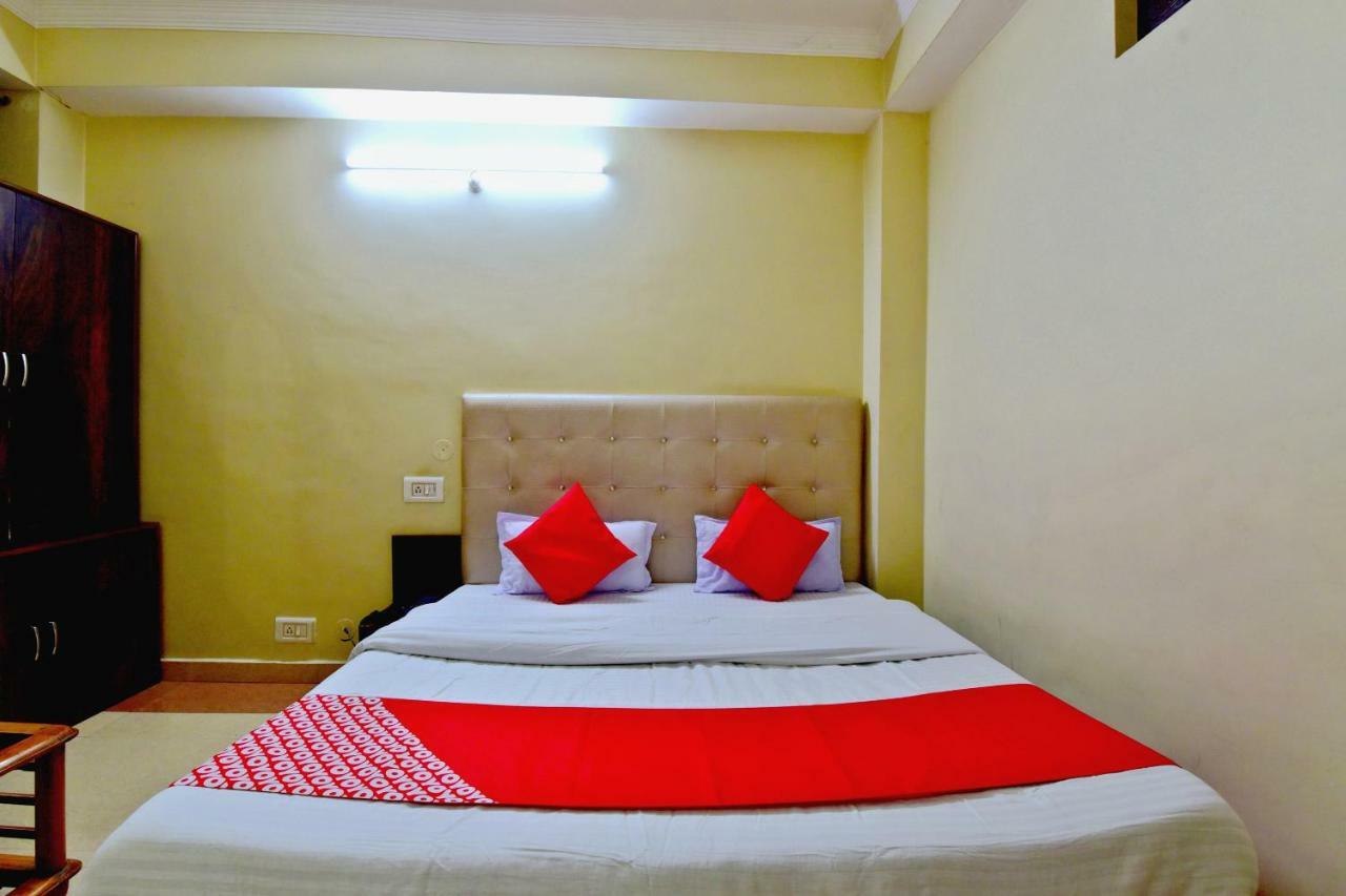 Oyo 26909 Hotel Paras Mandi Ngoại thất bức ảnh